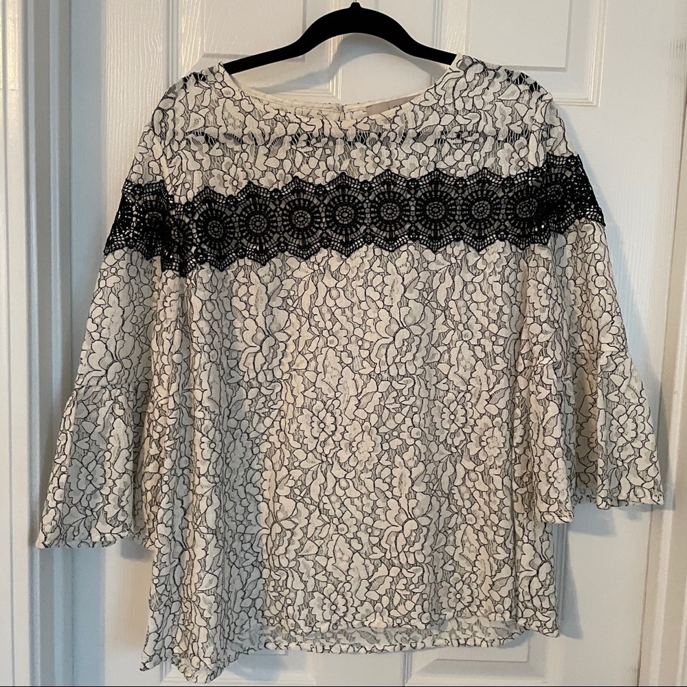 Black and white business casual top
